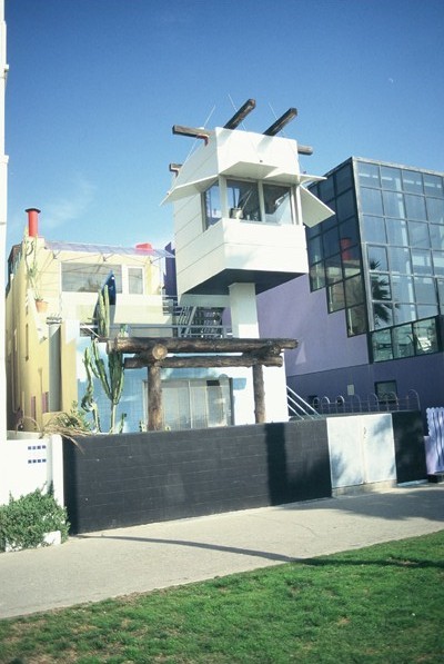 SpacePlace of the Week - quirky form and function in LA